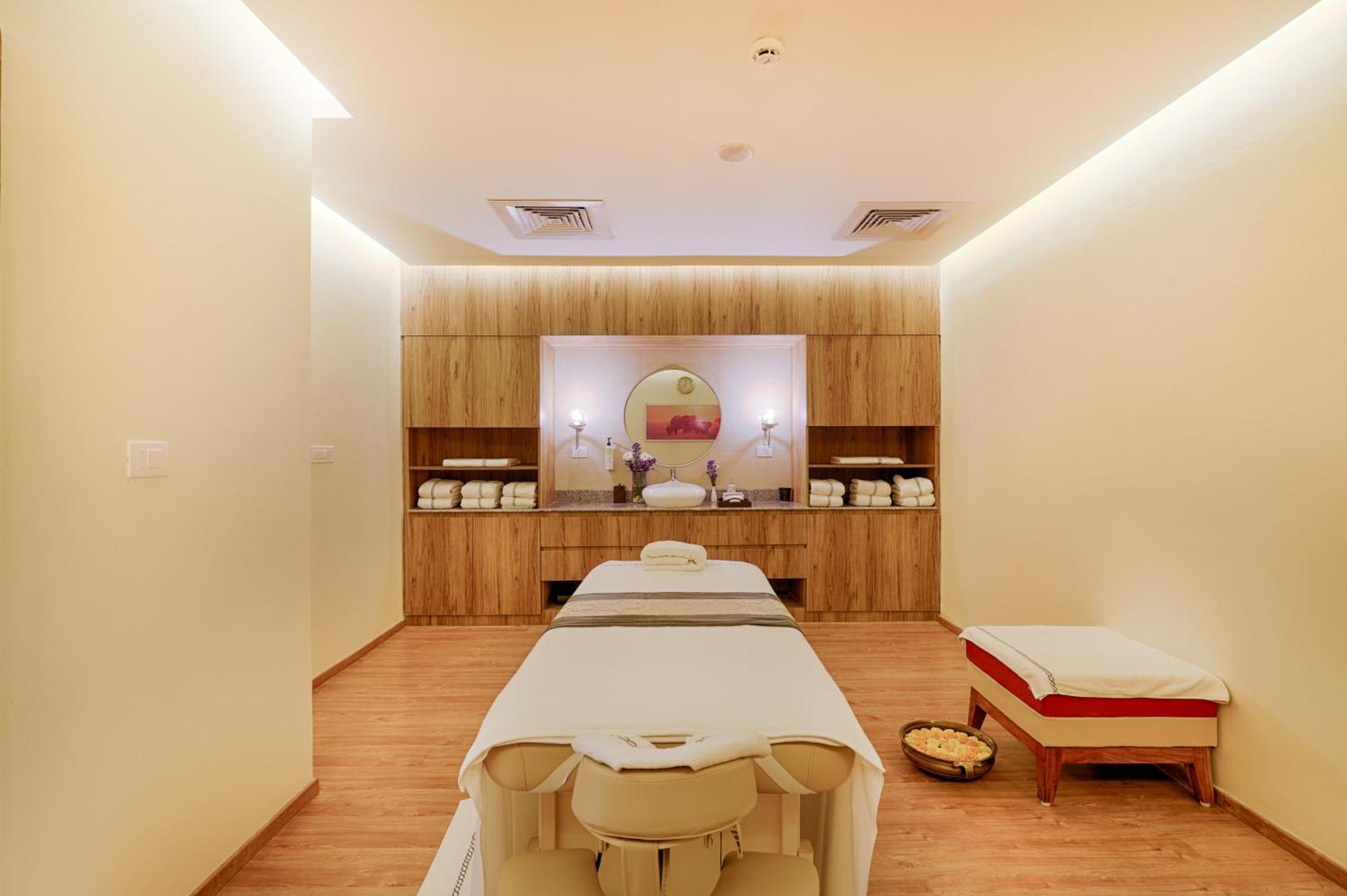Club Mahindra Golden Landmark, Mysuru エクステリア 写真